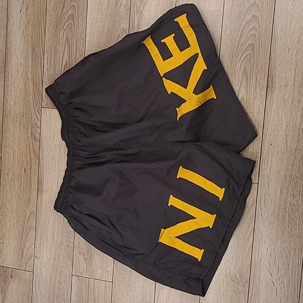 NIKE Black Gold Nylon Spellout Sz XXL Mens Athletic Running Workout Shorts VTG